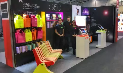 How to Stand Out at Trade Shows - Bag Your Brand with an Event Bag